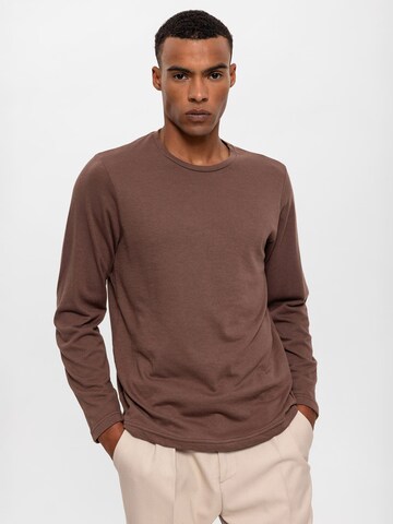 Pullover di Antioch in marrone: frontale