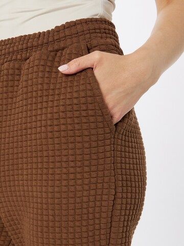 NA-KD Tapered Hose in Braun