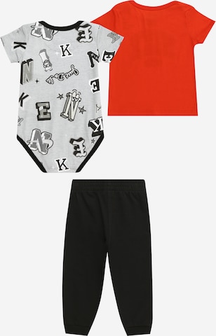 Nike Sportswear Set in Zwart