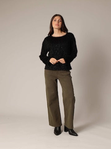 Pull-over 'AMBERLYN' Deeluxe en noir