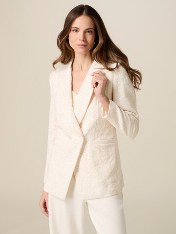 oltre Blazer in White: front