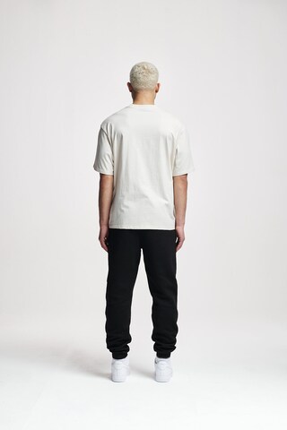 2Y Studios T-shirt 'Razor' i vit