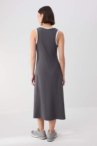 Trendyol Dress in Grey