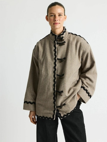 Résumé Přechodná bunda ' DarcyRS ' – béžová: přední strana