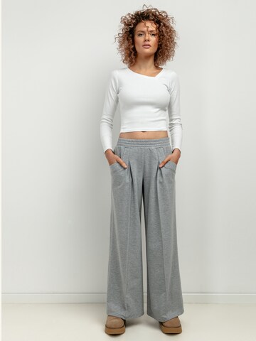 TESSITA Wide Leg Hose in Grau