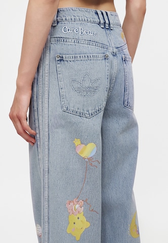 ADIDAS ORIGINALS Flared Jeans in Blue