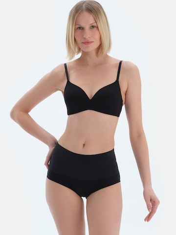 Slip modellante di Dagi in nero