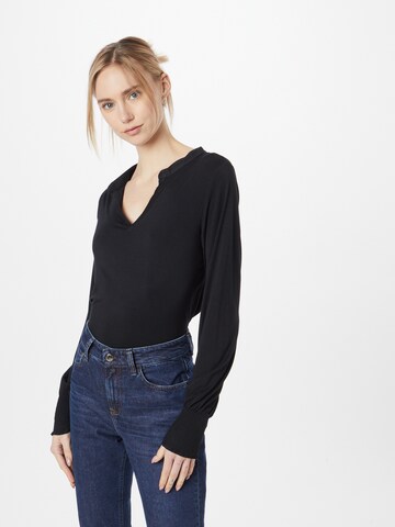 Soyaconcept Blus 'MARICA' i svart: framsida