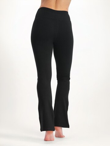 Urban Goddess Yoga & Activewear Flared Workout Pants 'Anandafied' in Black