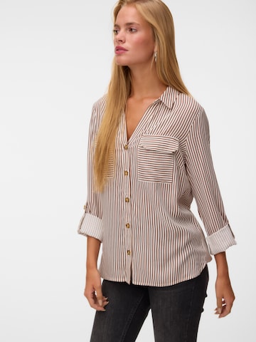 VERO MODA - Blusa 'VMBUMPY' en marrón: frente
