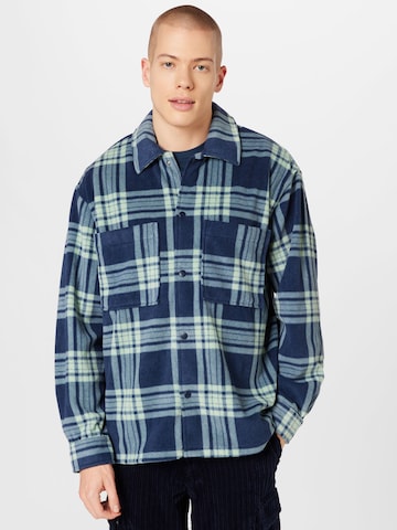 Fit confort Veste en polaire 'Max' WEEKDAY en bleu : devant