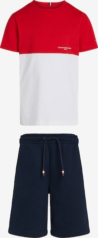 TOMMY HILFIGER Set: T-Shirt und Shorts in Rot: Vorderseite