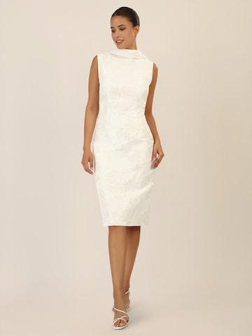 APART Evening Dress in White: front