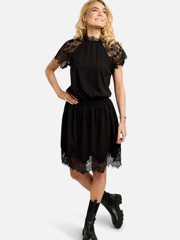 Liberte Essentiel Kjole ' ALMA-SS ' i sort: forside