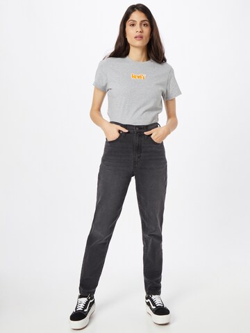 LEVI'S ® Alt kitsenev Teksapüksid 'High Waisted Mom Jean', värv must