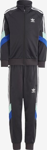 ADIDAS ORIGINALS Joggingová souprava 'Rekive' – černá