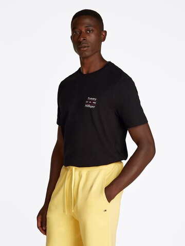 Maglietta di TOMMY HILFIGER in nero: frontale
