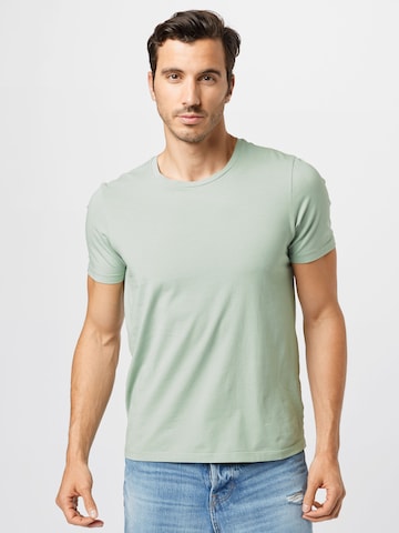 Tricou 'KYRAN' de la Oscar Jacobson pe verde: față