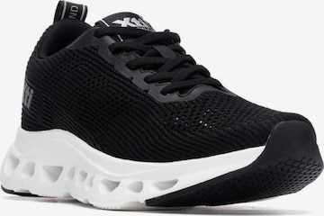 Xti Sneaker in Schwarz: Vorderseite