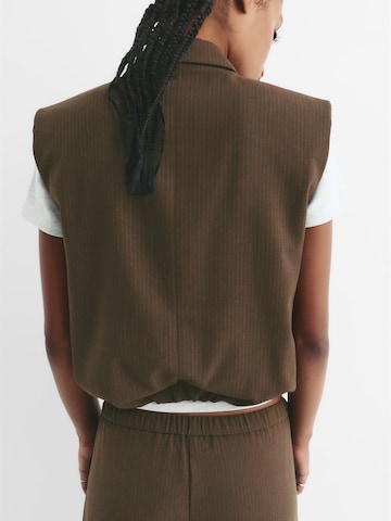 Pull&Bear Vest i brun