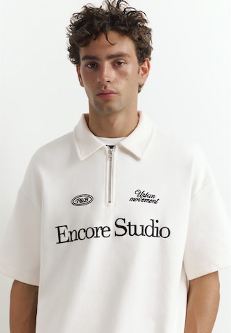 Pull&Bear Тениска в бяло