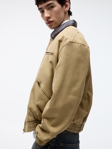 Pull&Bear Jacke in Beige