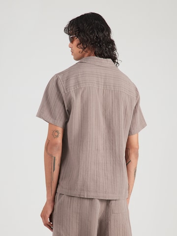 Only & Sons Comfort fit Button Up Shirt 'ONSVENTO' in Brown