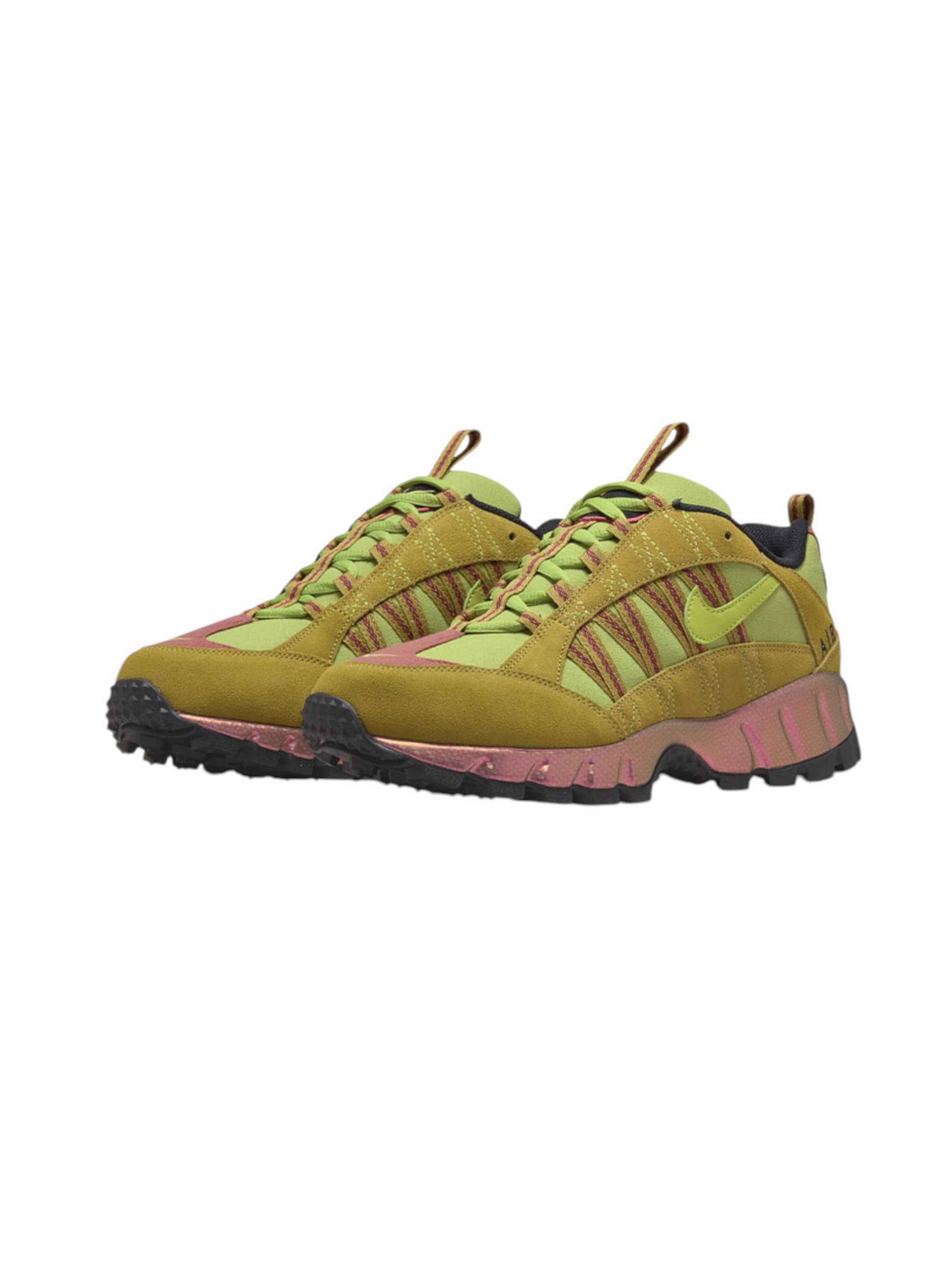 Nike Sportswear Platform trainers 'AIR HUMARA' in 42 in Green, Item view