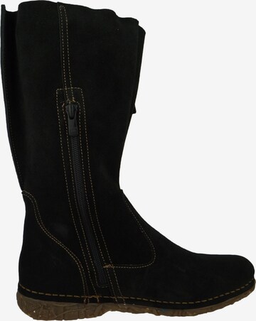 EL NATURALISTA Boots in Black