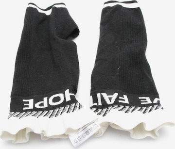 Schumacher Gloves in XS-XL in Black: front