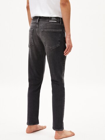 ARMEDANGELS Slimfit Jeans 'JAARI' in Blauw