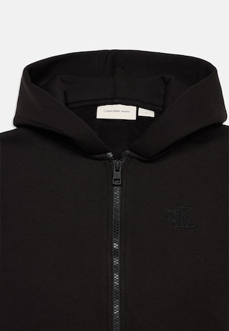Hanorac de la Calvin Klein Jeans pe negru