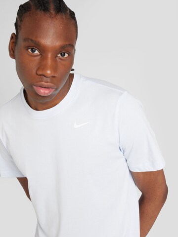 NIKE Regular fit Functioneel shirt in Grijs