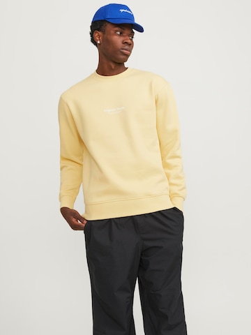 JACK & JONES Sweatshirt 'Vesterbro' in Yellow: front
