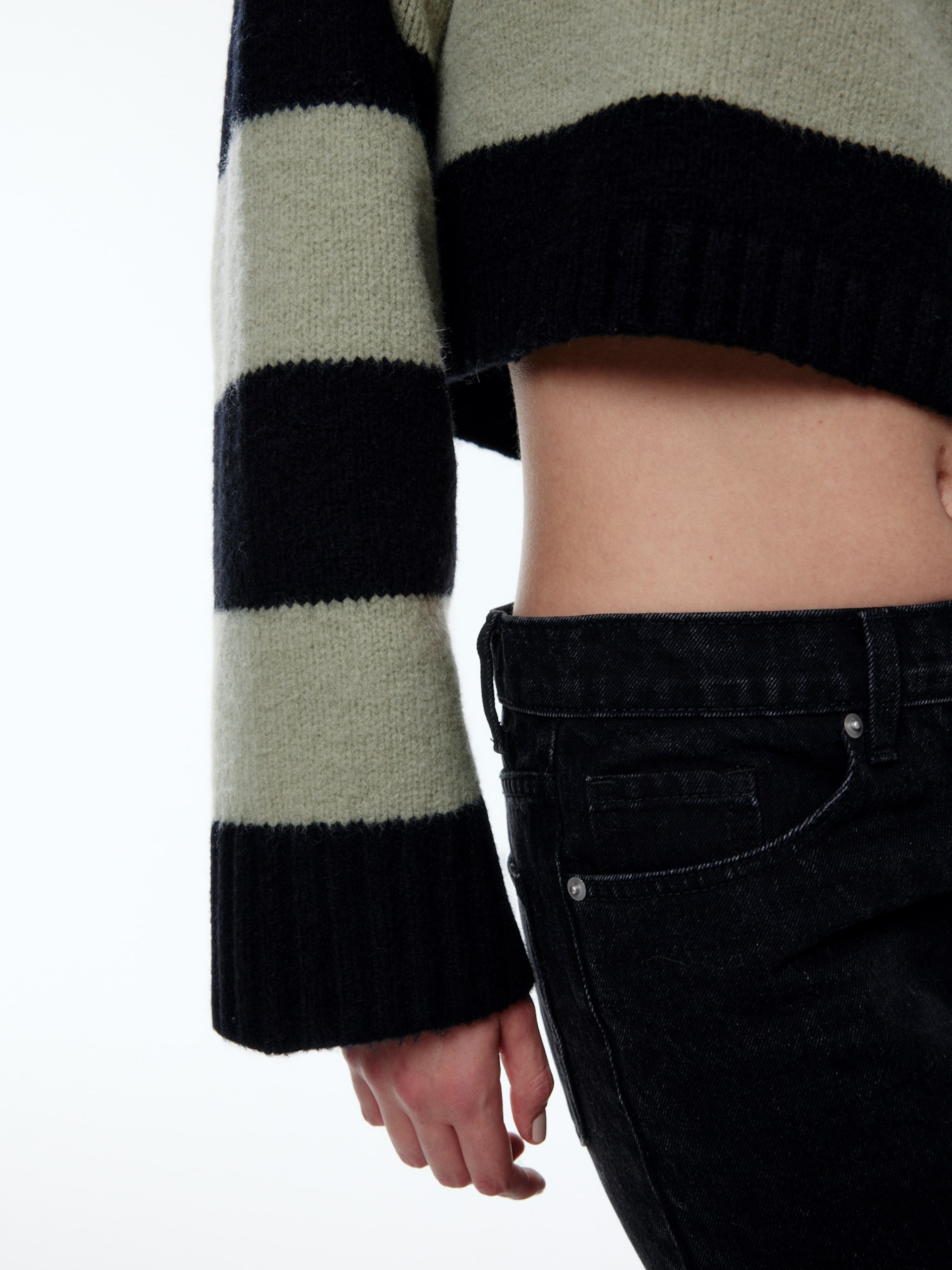 EDITED Produkte Pullover 'Odine' schwarz