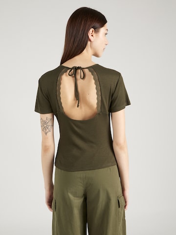 T-shirt 'Florence' ABOUT YOU en vert