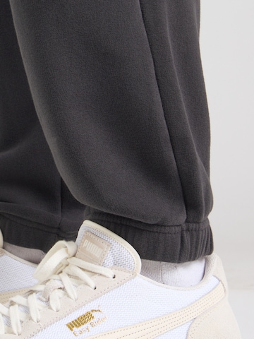 AMERICAN VINTAGE Tapered Παντελόνι σε γκρι