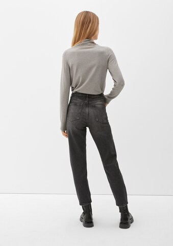 s.Oliver Tapered Jeans in Grau