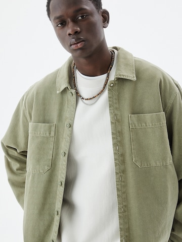 Pull&Bear Comfort fit Button Up Shirt in Green