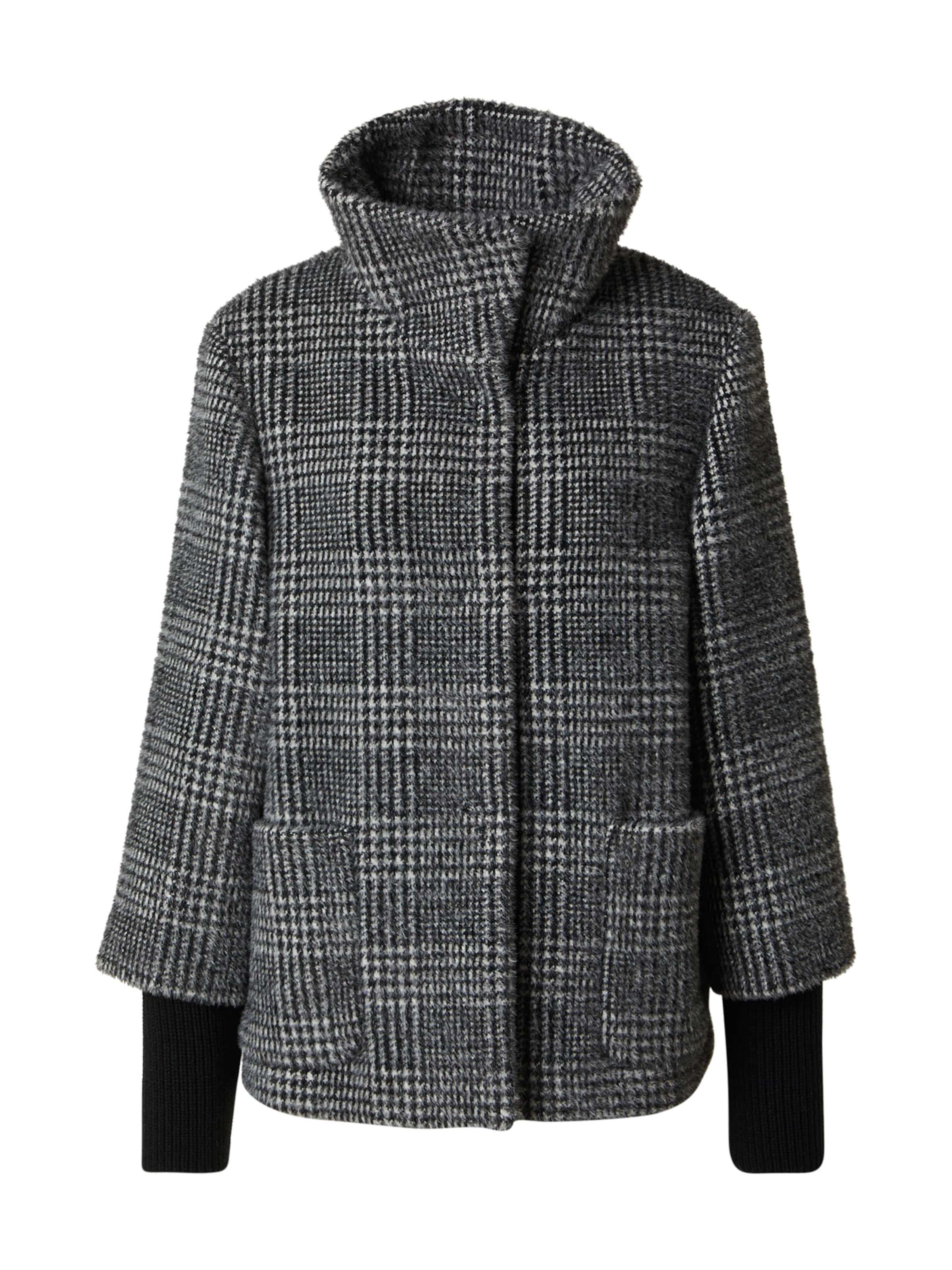 juoda s.Oliver BLACK LABEL Demisezoninė striukė: priekis