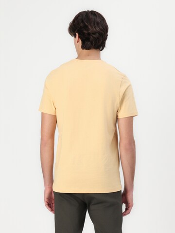 Lyle & Scott T-shirt i beige: baksida