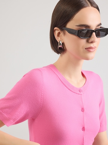 PIECES Neuletakki 'PCNORA' värissä vaaleanpunainen