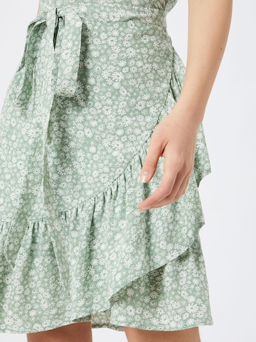 CATWALK JUNKIE فستان 'BLOOMING DAISY' بلون أخضر