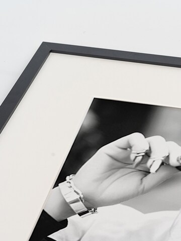 Liv Corday Bild 'Shut Off' in Schwarz