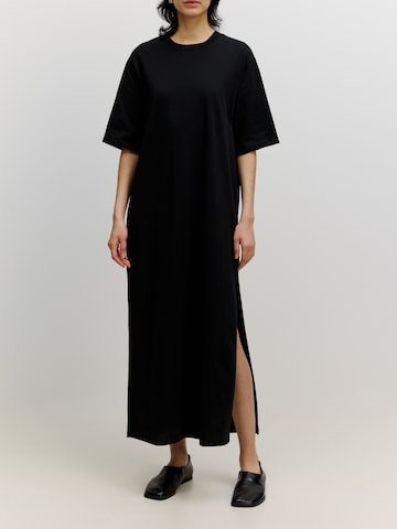 EDITED Oversized jurk 'Myha' in Zwart: voorkant
