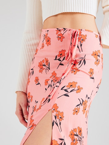 TOPSHOP Skirt in Pink