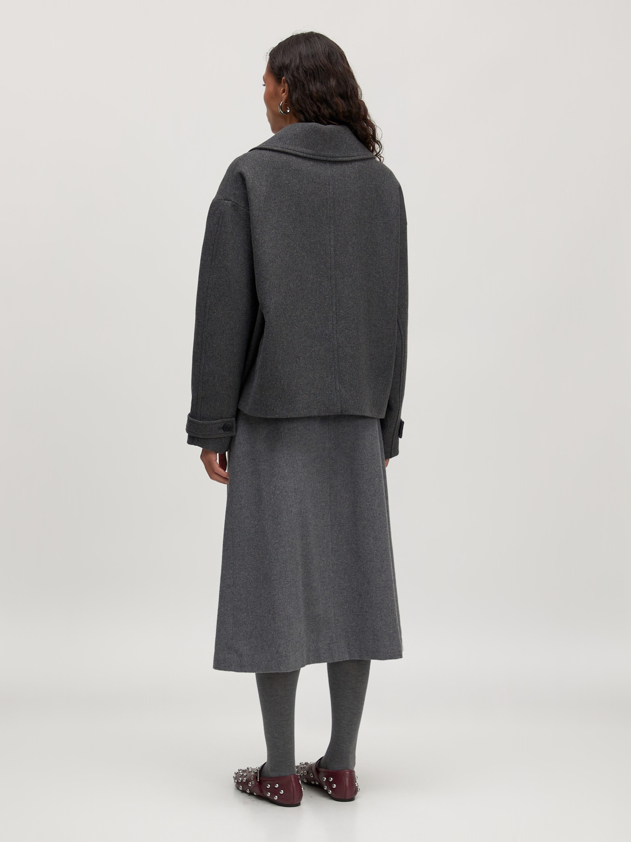 EDITED Productos Chaqueta de entretiempo 'Julie' gris oscuro