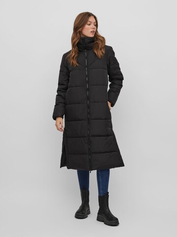 VILA Χειμερινό παλτό σε μαύρο: μπροστά