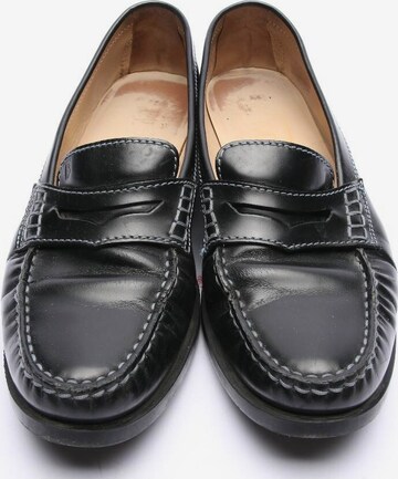 Tod's Flats & Loafers in 37 in Black