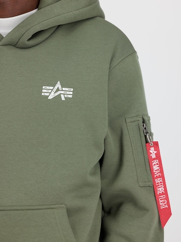 ALPHA INDUSTRIES Свитшот 'Signature' в Зеленый